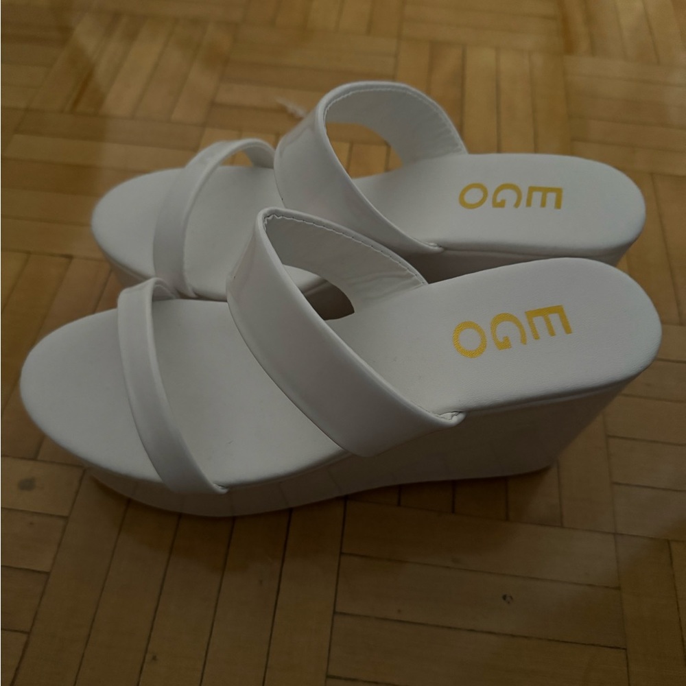 EGO Platform white sandals